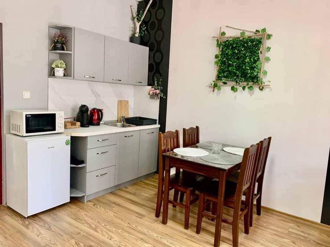 Apartament Gorski Ket Apartment Луковит Екстериор снимка